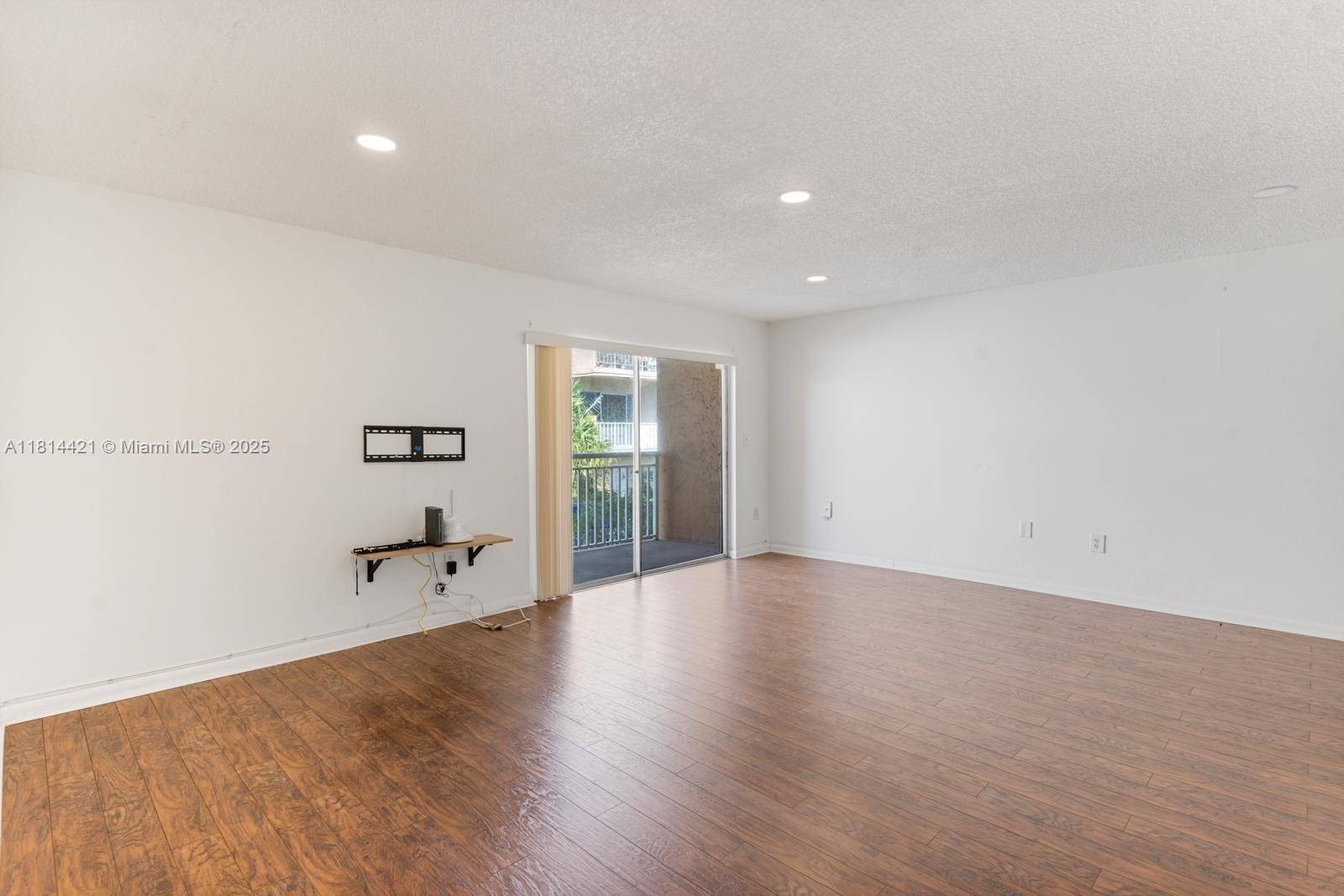 FLORENCE CONDO - Residential