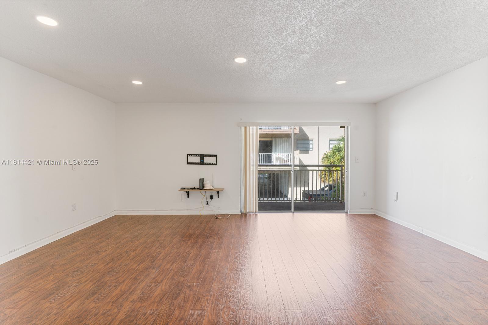 FLORENCE CONDO - Residential