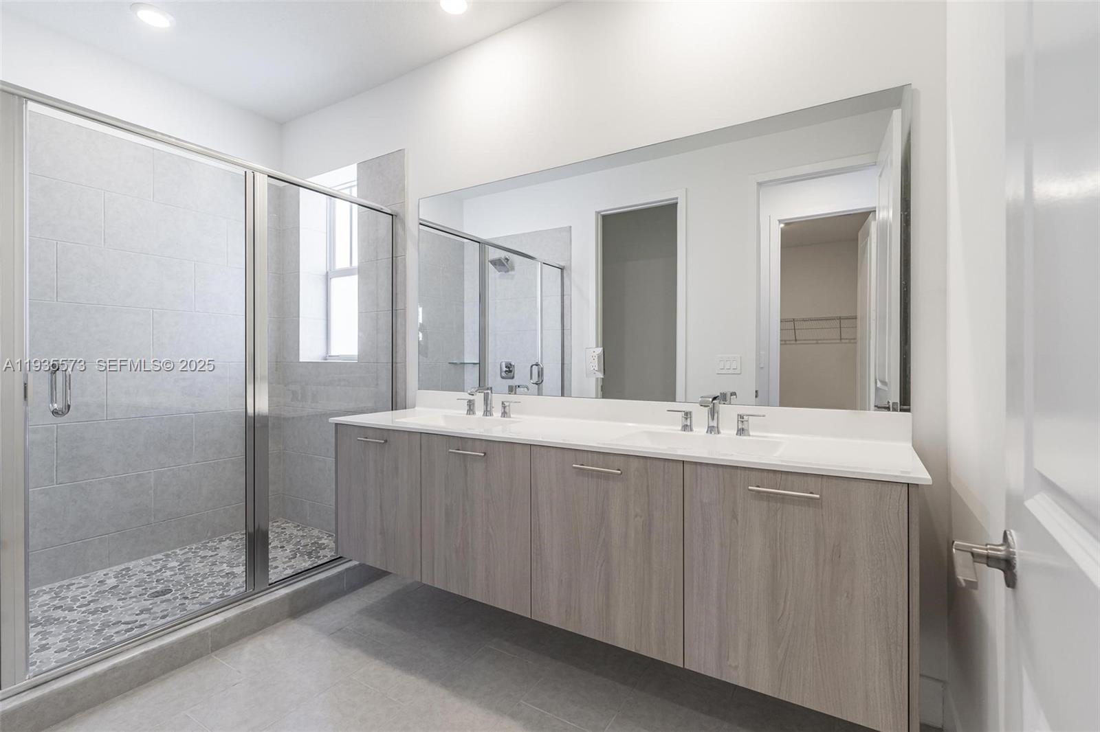 RESERVE AT DAVIE - Residential