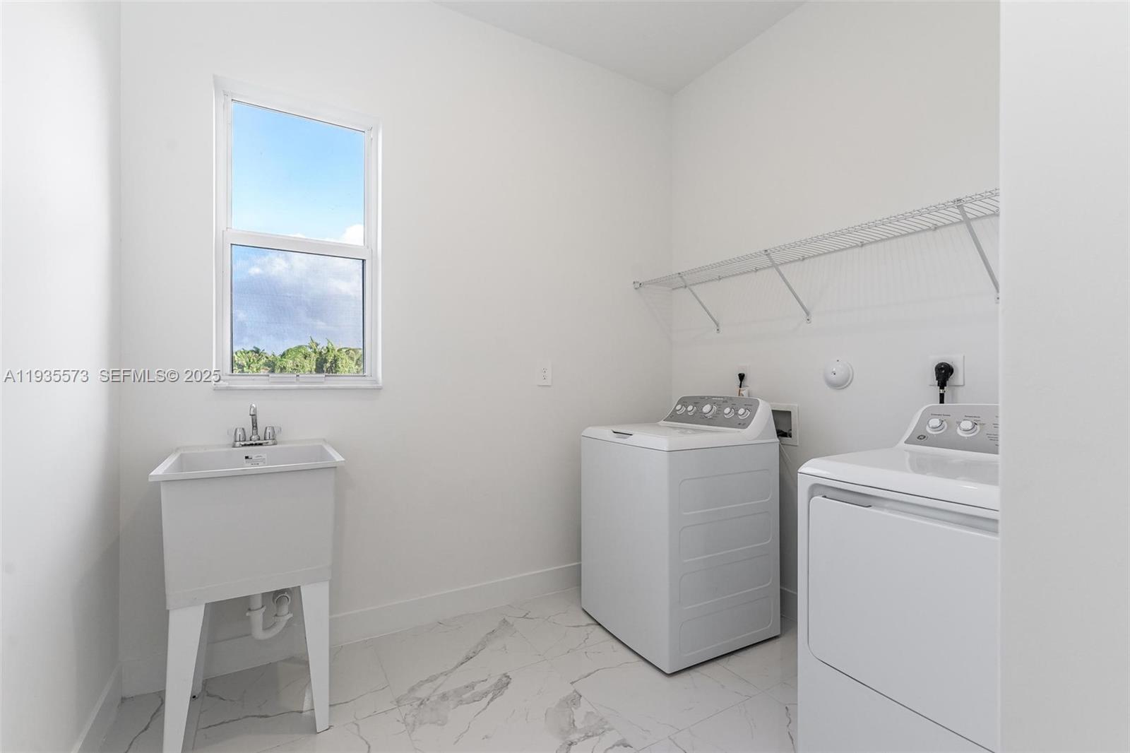 RESERVE AT DAVIE - Residential