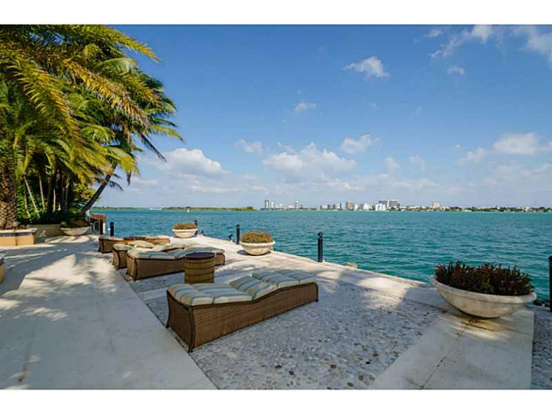 27-28 52 42 KEYSTONE ISLA - Residential