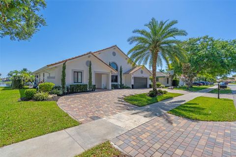 Photo of 2920 Old Orchard Rd, Davie, FL 33328 (MLS # A11990473)