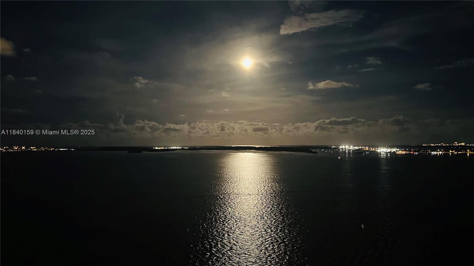 ST LOUIS CONDO - Residential Lease