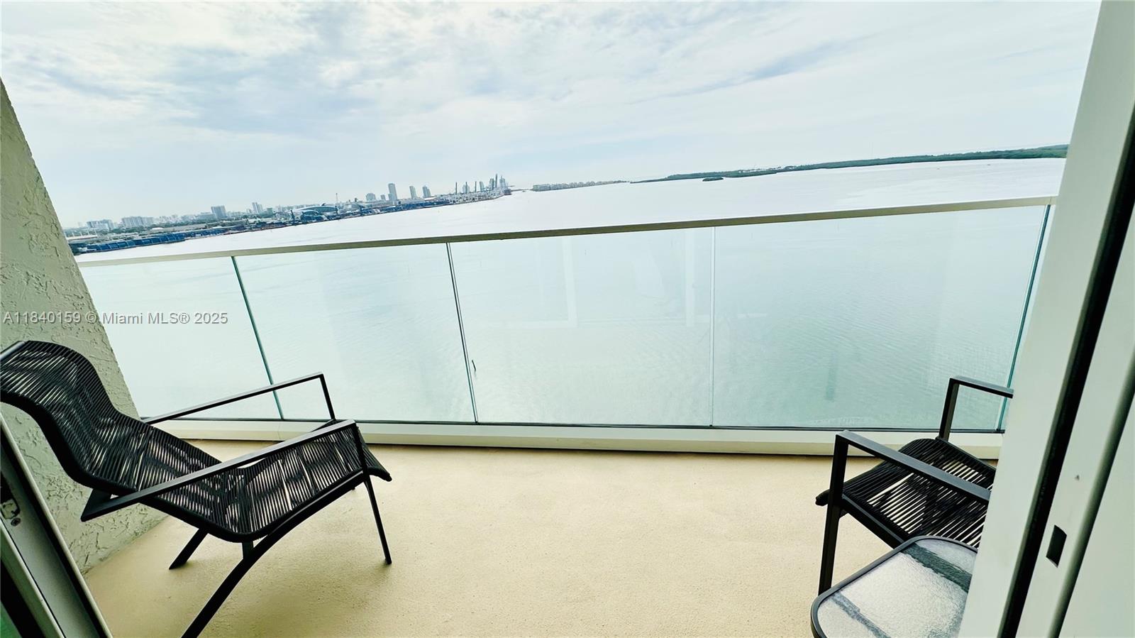 ST LOUIS CONDO - Residential Lease