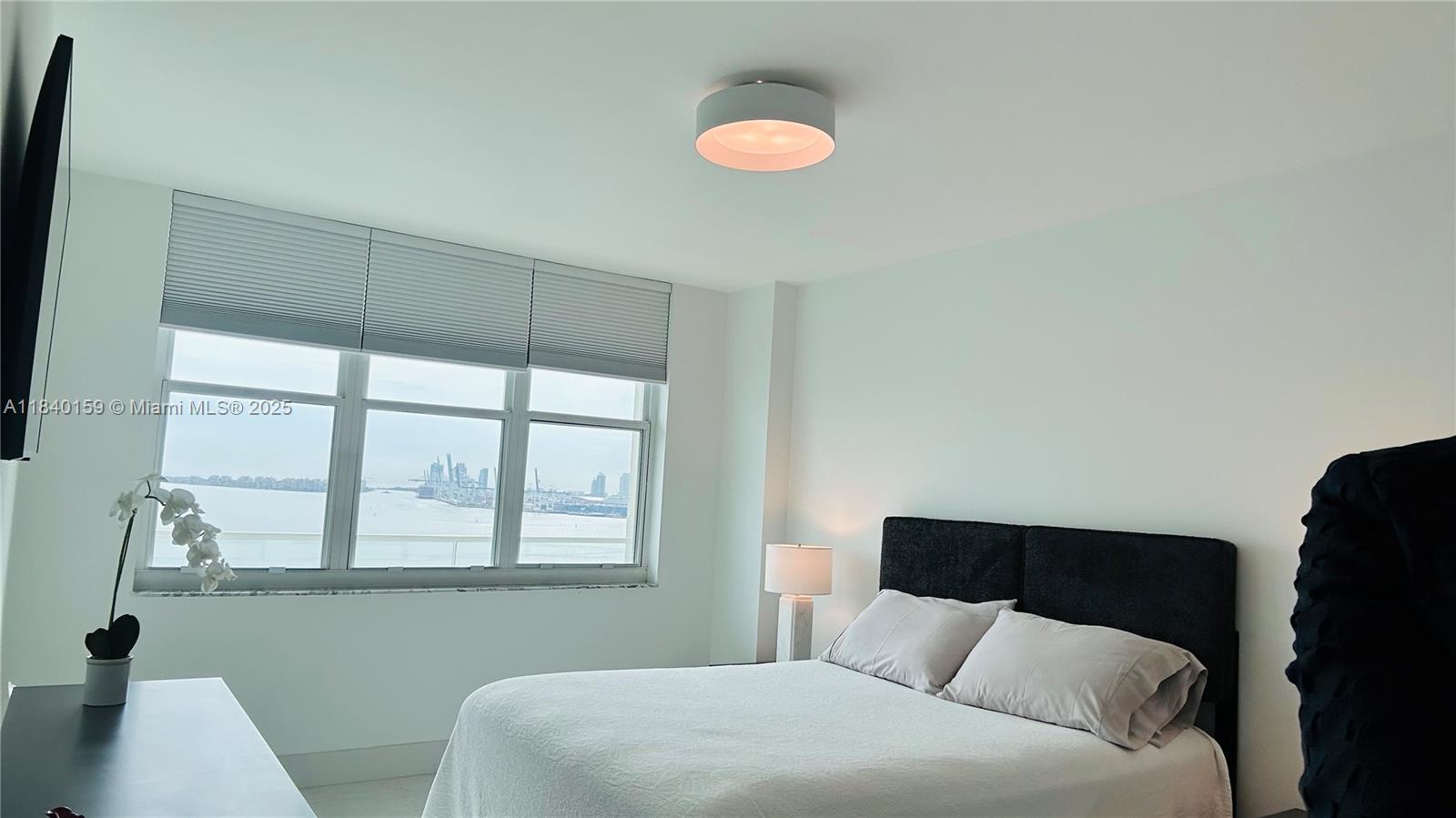 ST LOUIS CONDO - Residential Lease