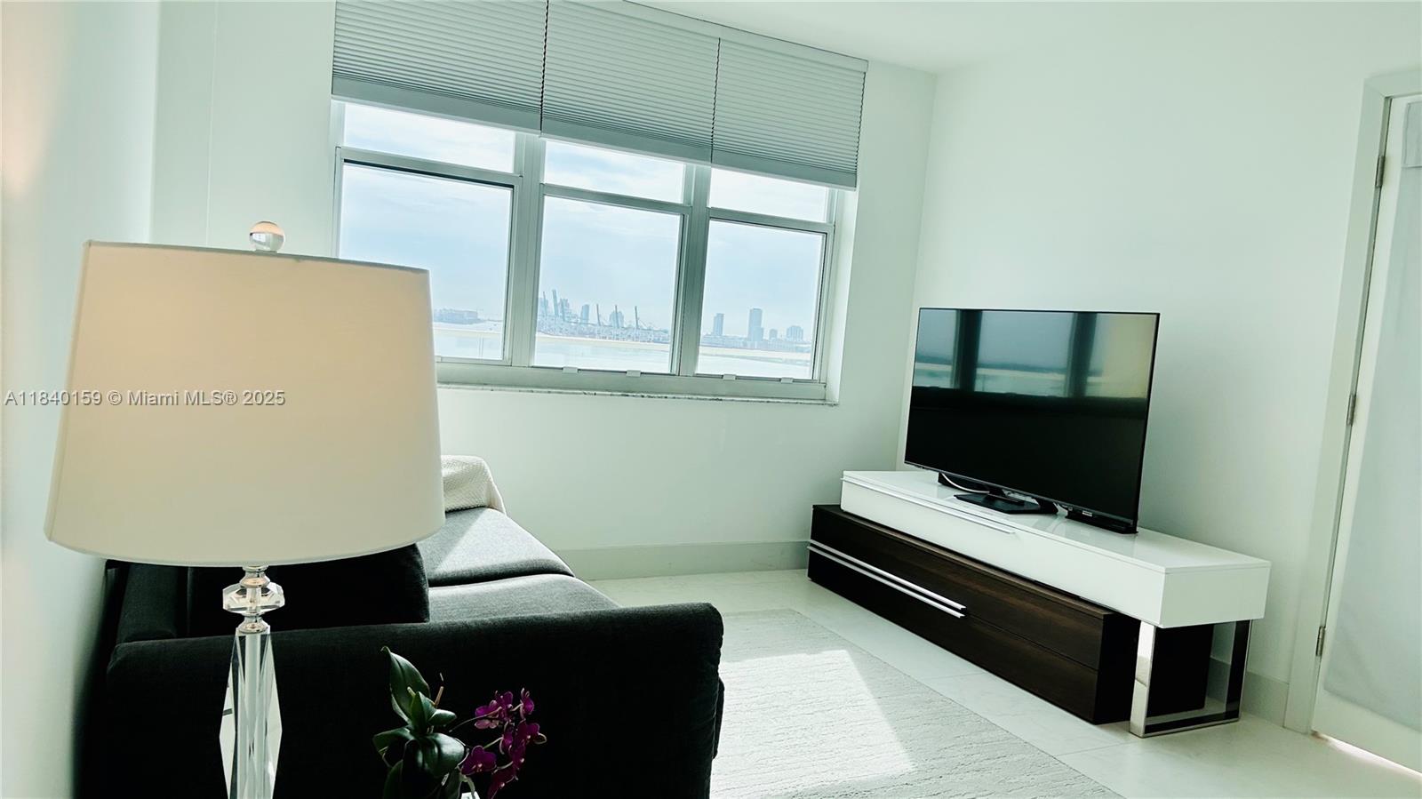 ST LOUIS CONDO - Residential Lease