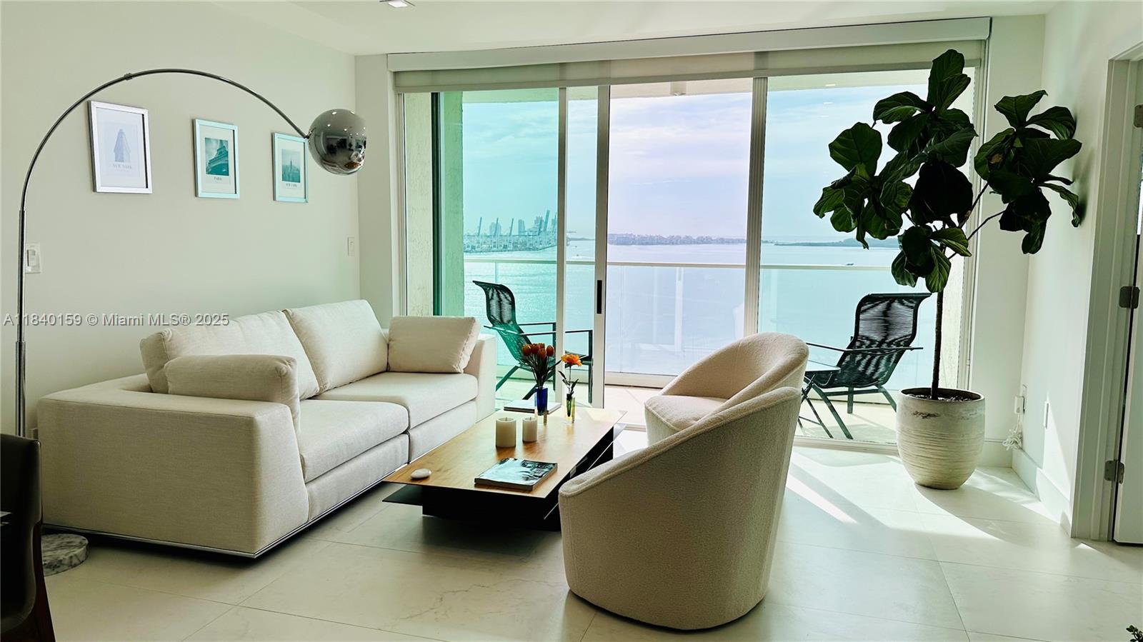 ST LOUIS CONDO - Residential Lease