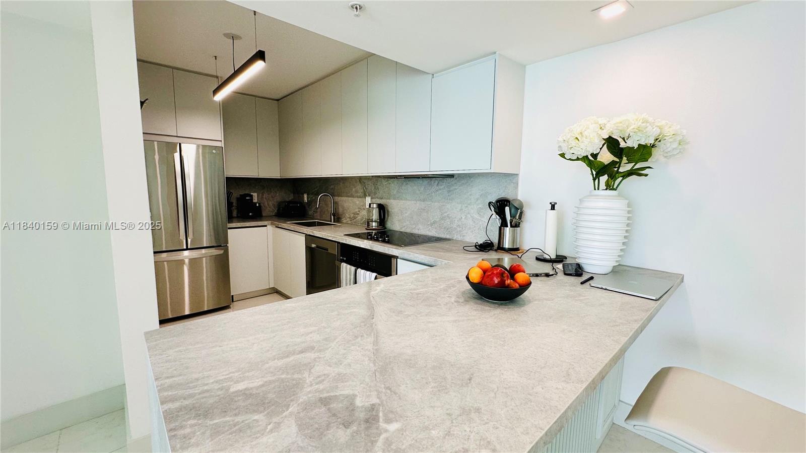 ST LOUIS CONDO - Residential Lease