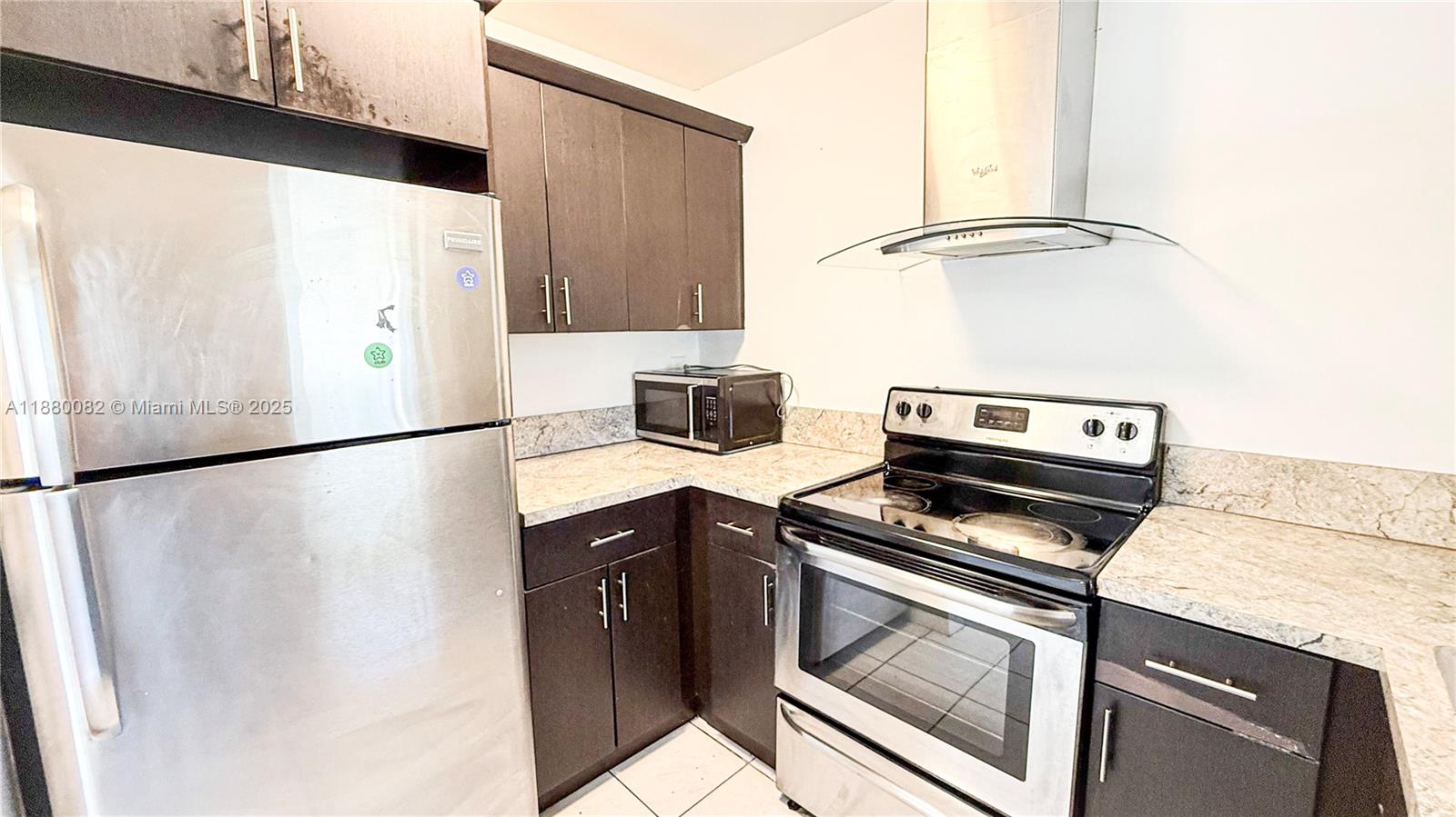 LOCH LOMOND SEC 3 - Residential Lease