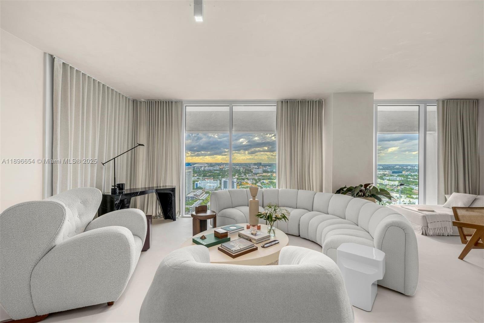 View photos, virtual tours, details... 1040 Biscayne Blvd 3007