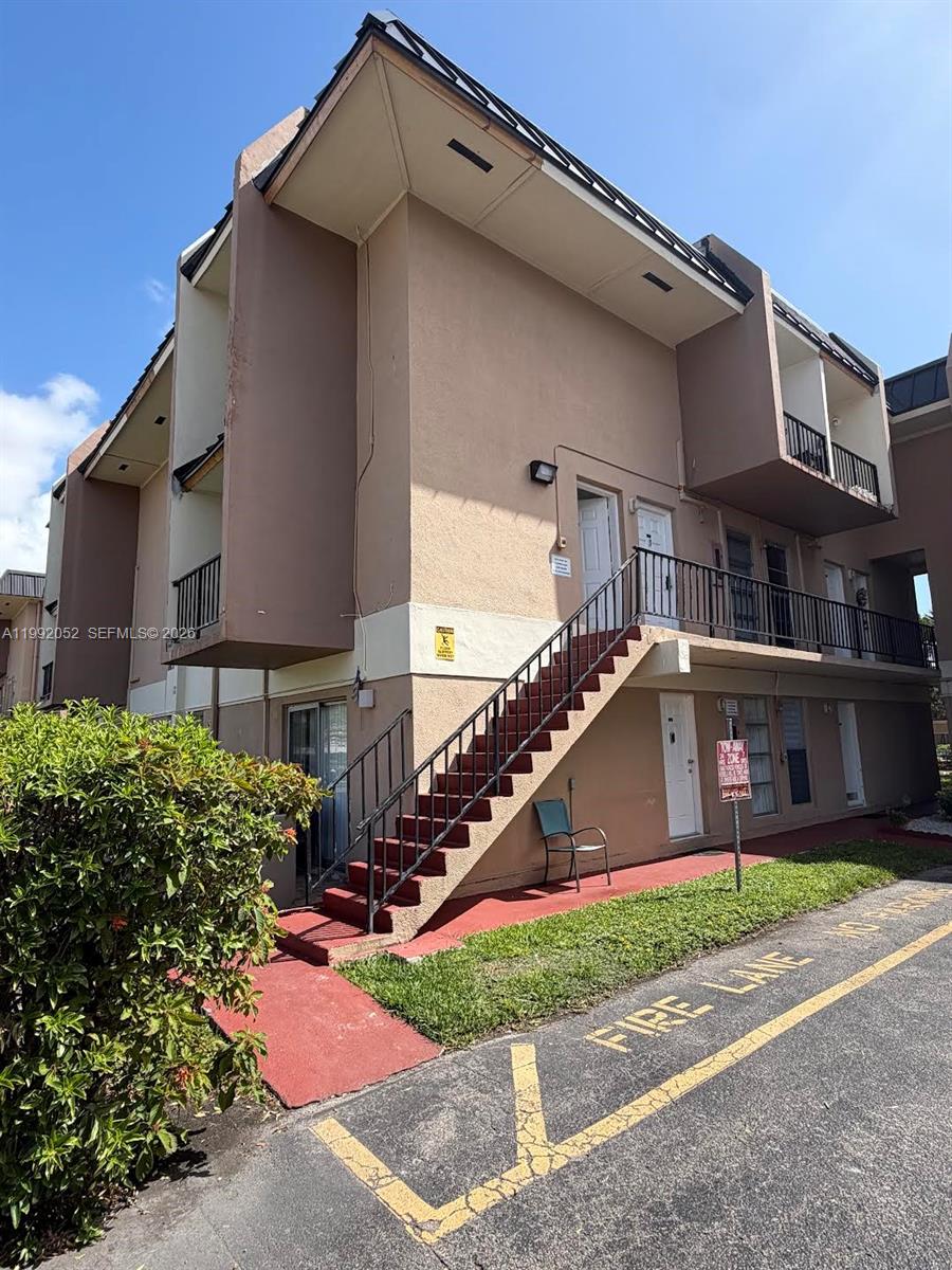 3901 SW 109th Ave 8 - Image 1