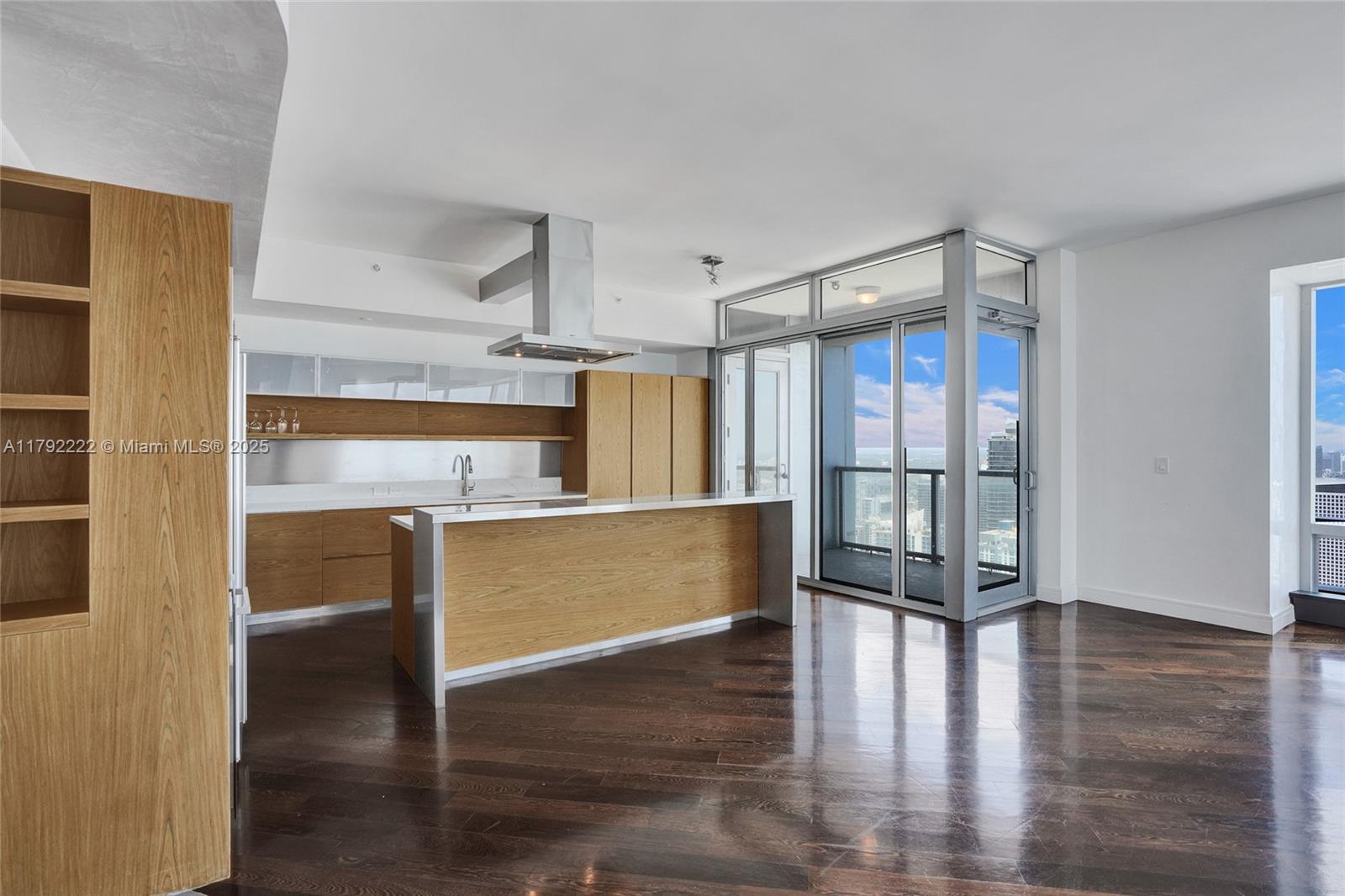 1425 Brickell Ave 62E