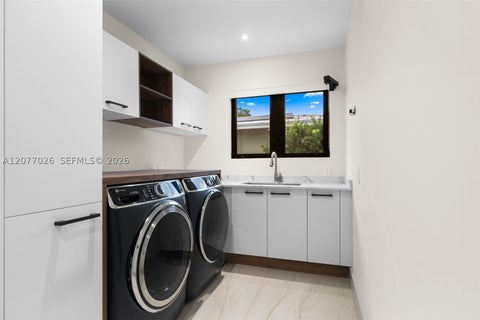 Tiny photo for 1520 Lugo Ave, Coral Gables, FL 33156 (MLS # A12077026)