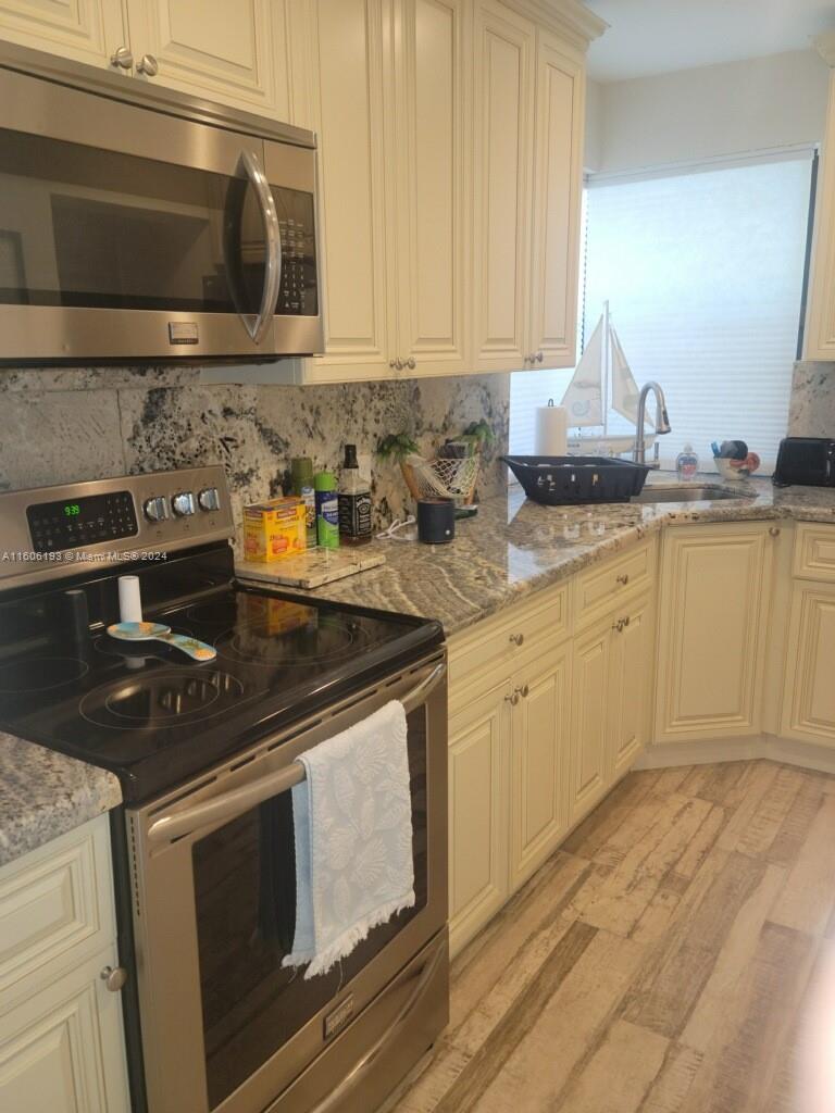 WAHOO NO 2 - Residential Lease