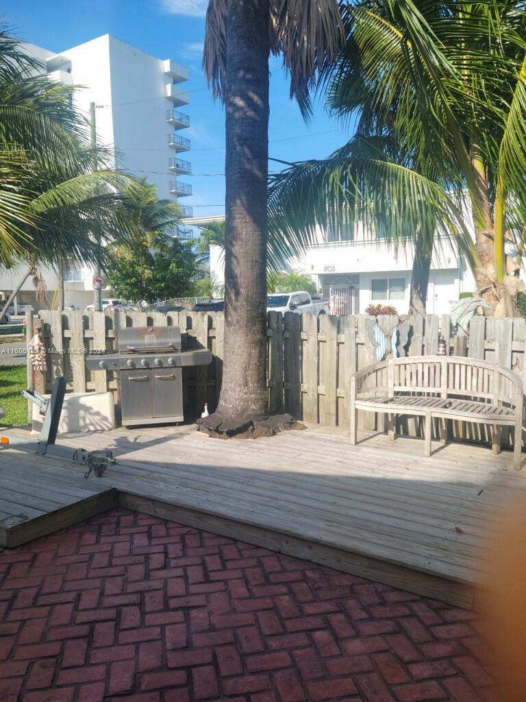 3201 Canal Dr 2