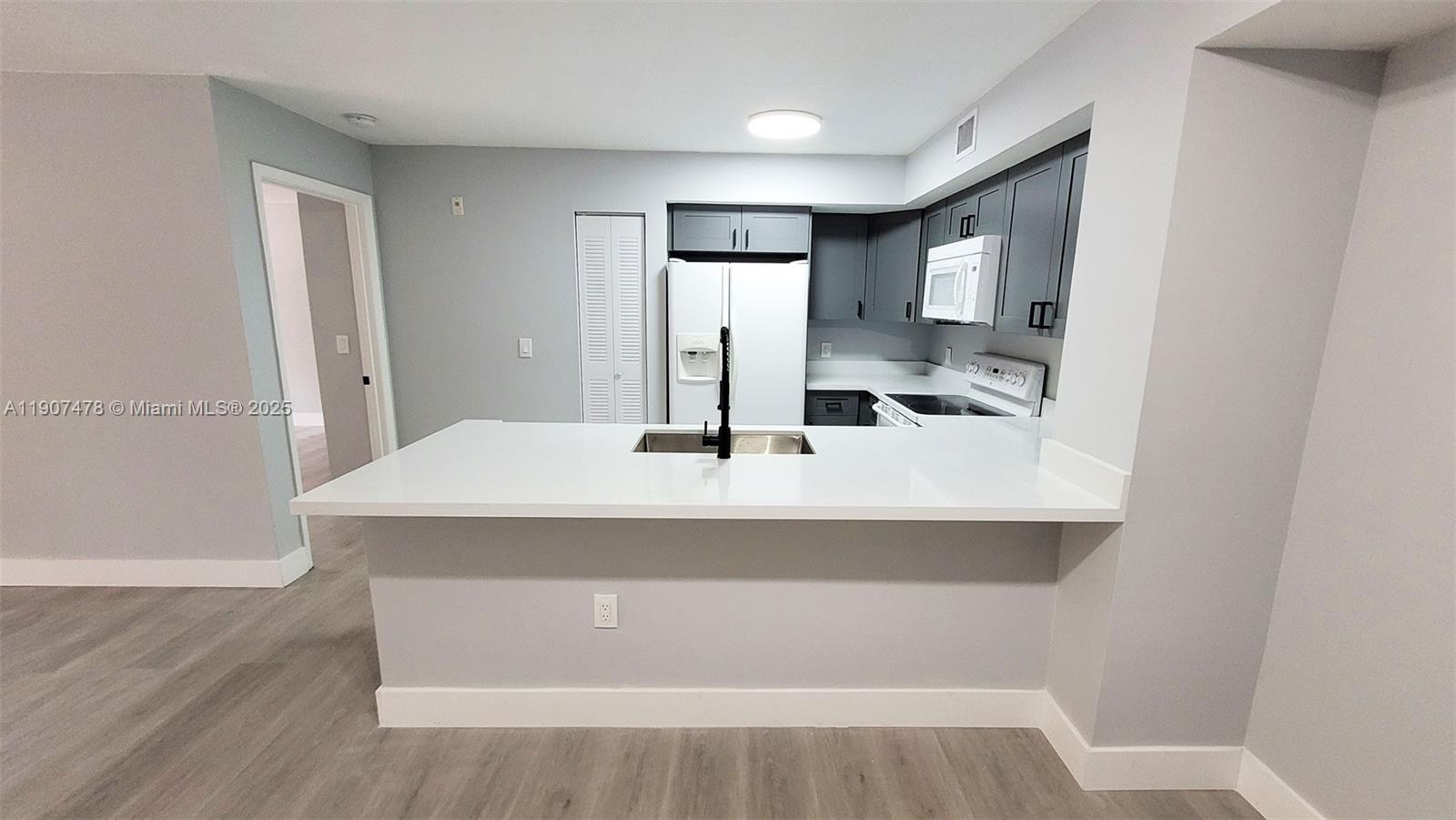 ST ANDREWS CONDO - Residential Lease