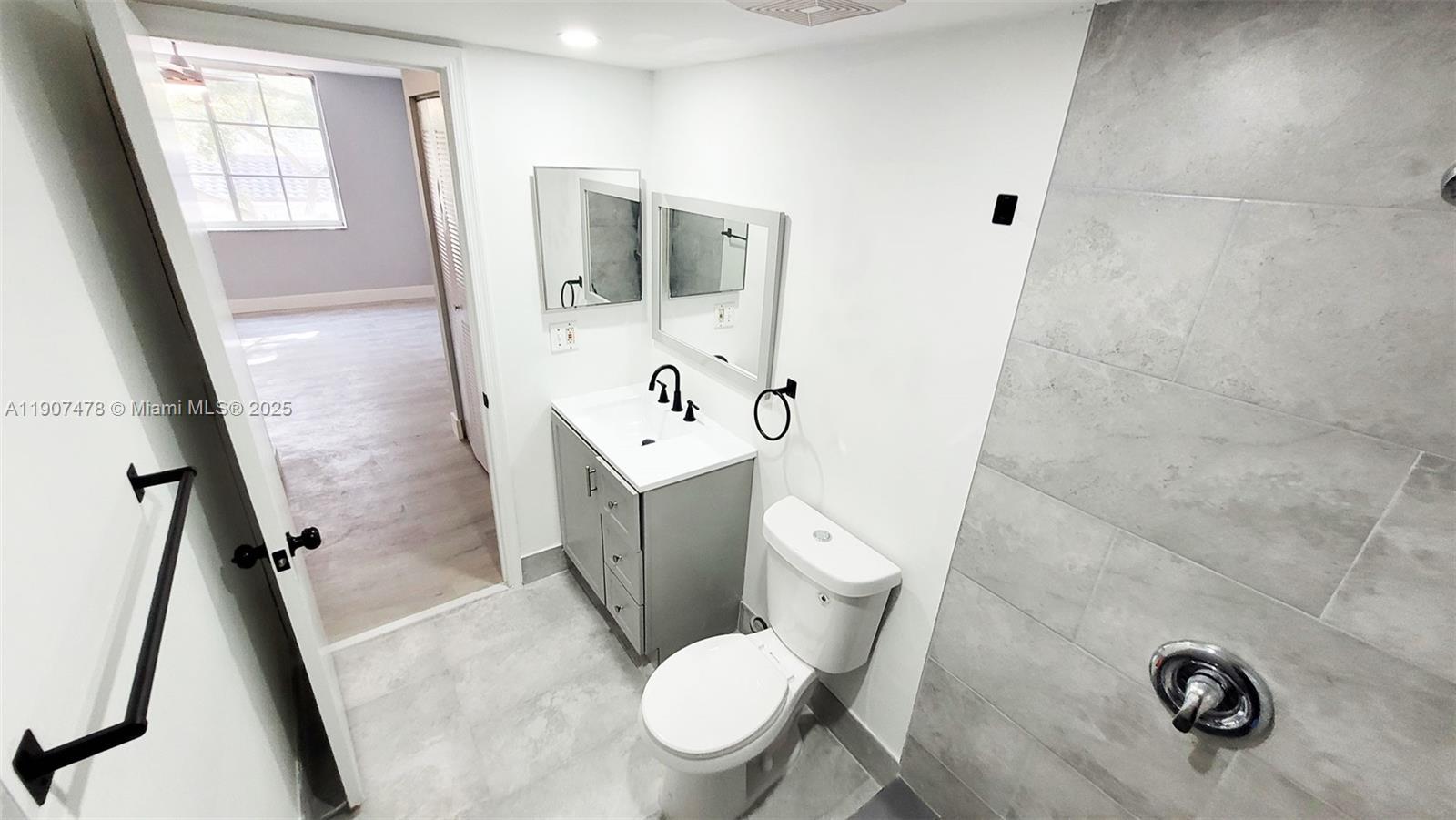 ST ANDREWS CONDO - Residential Lease