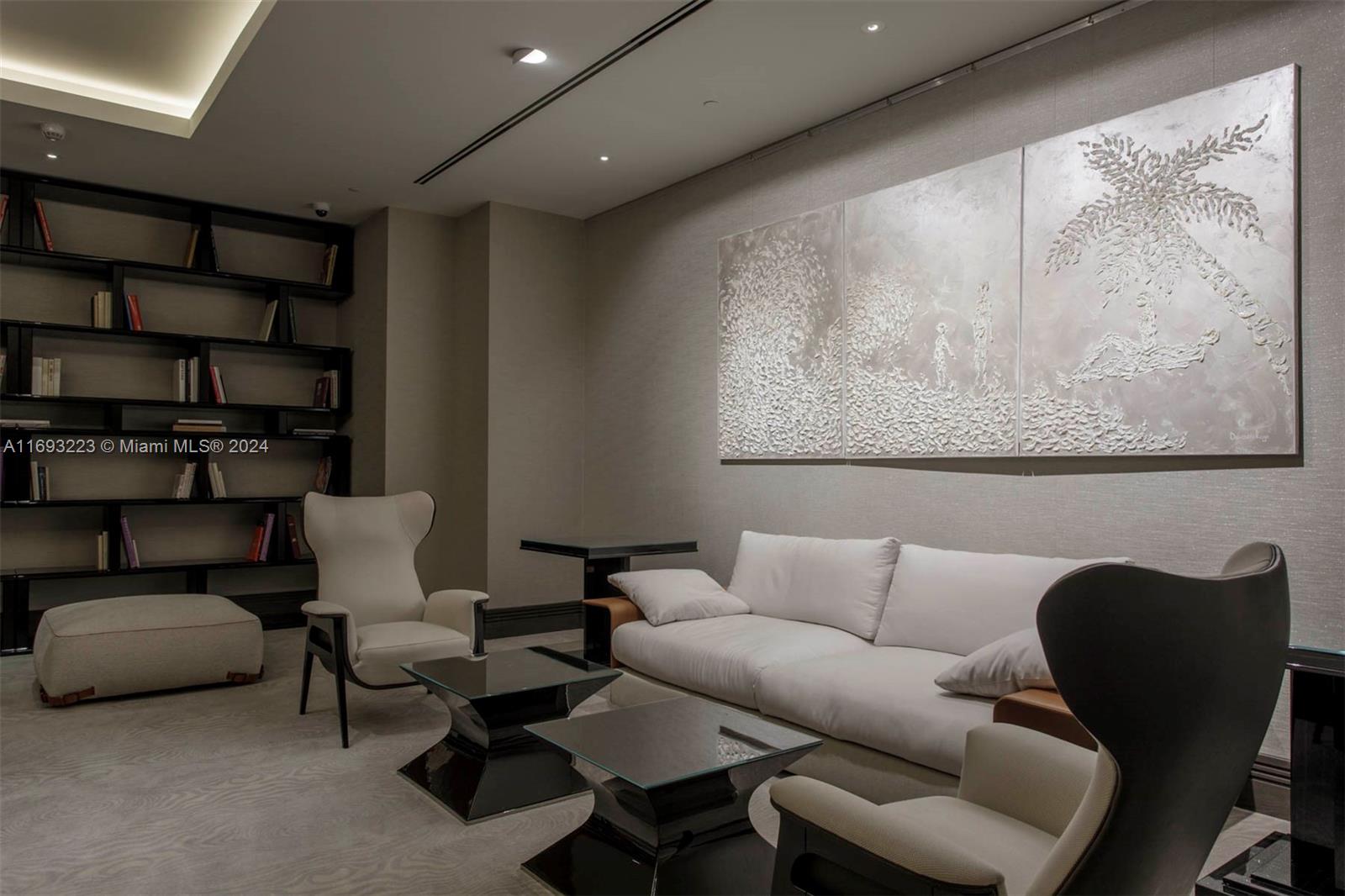 ALTOS DEL MAR NO. 5 - Residential