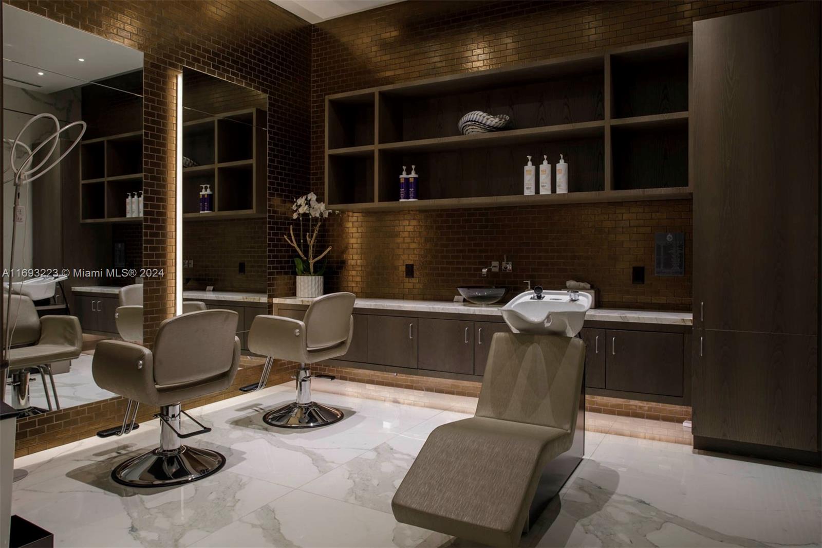 ALTOS DEL MAR NO. 5 - Residential