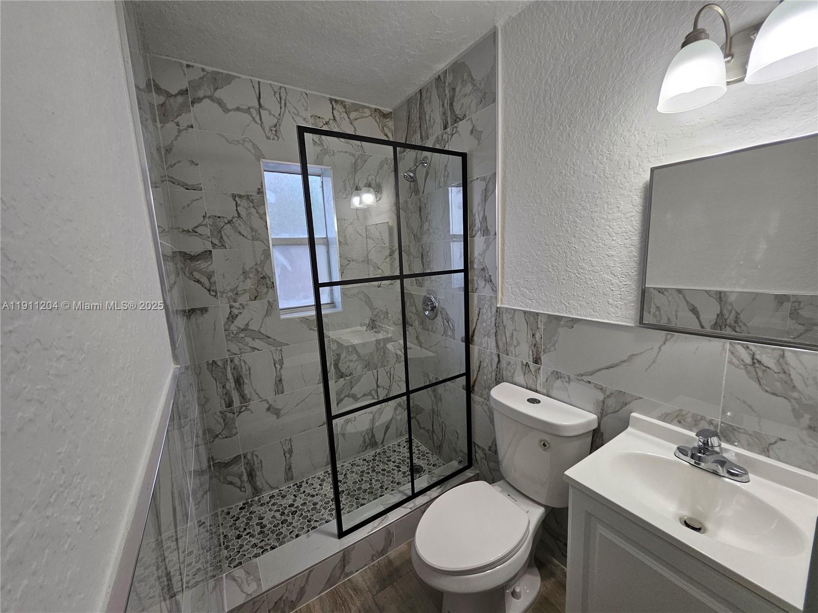 TOWN OF MODELO (DANIA) B- - Residential Lease