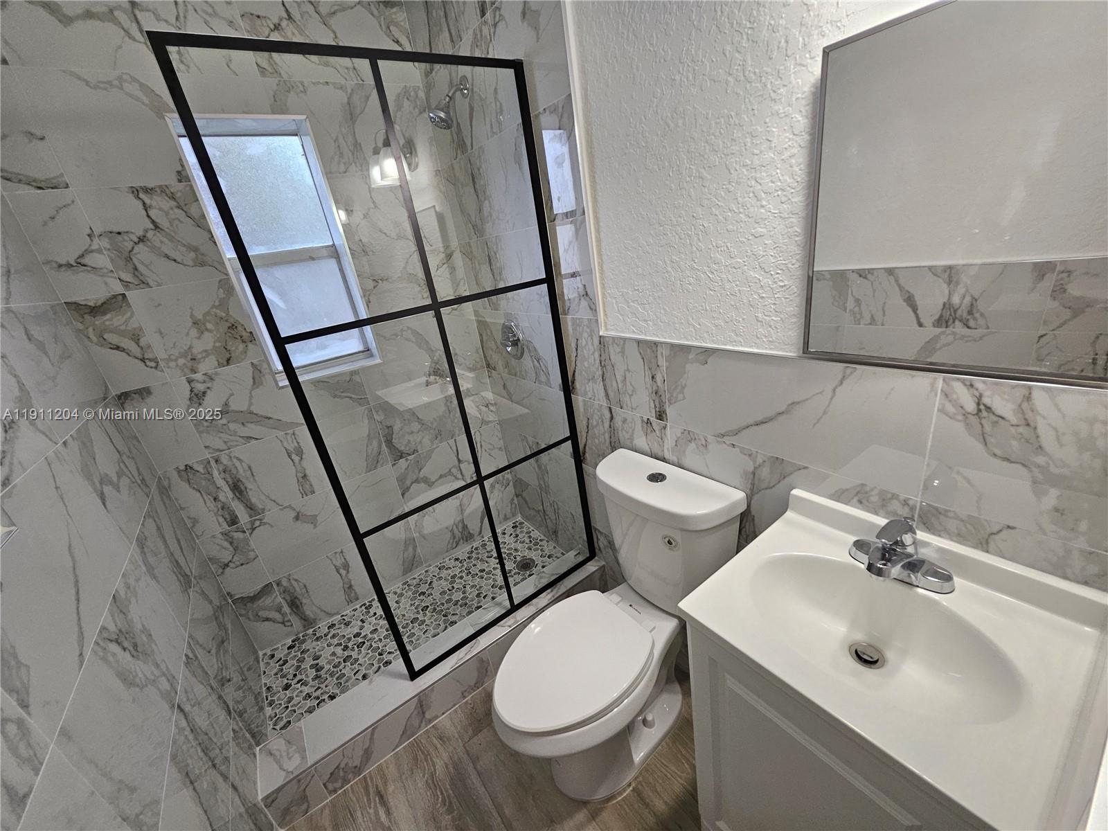 TOWN OF MODELO (DANIA) B- - Residential Lease