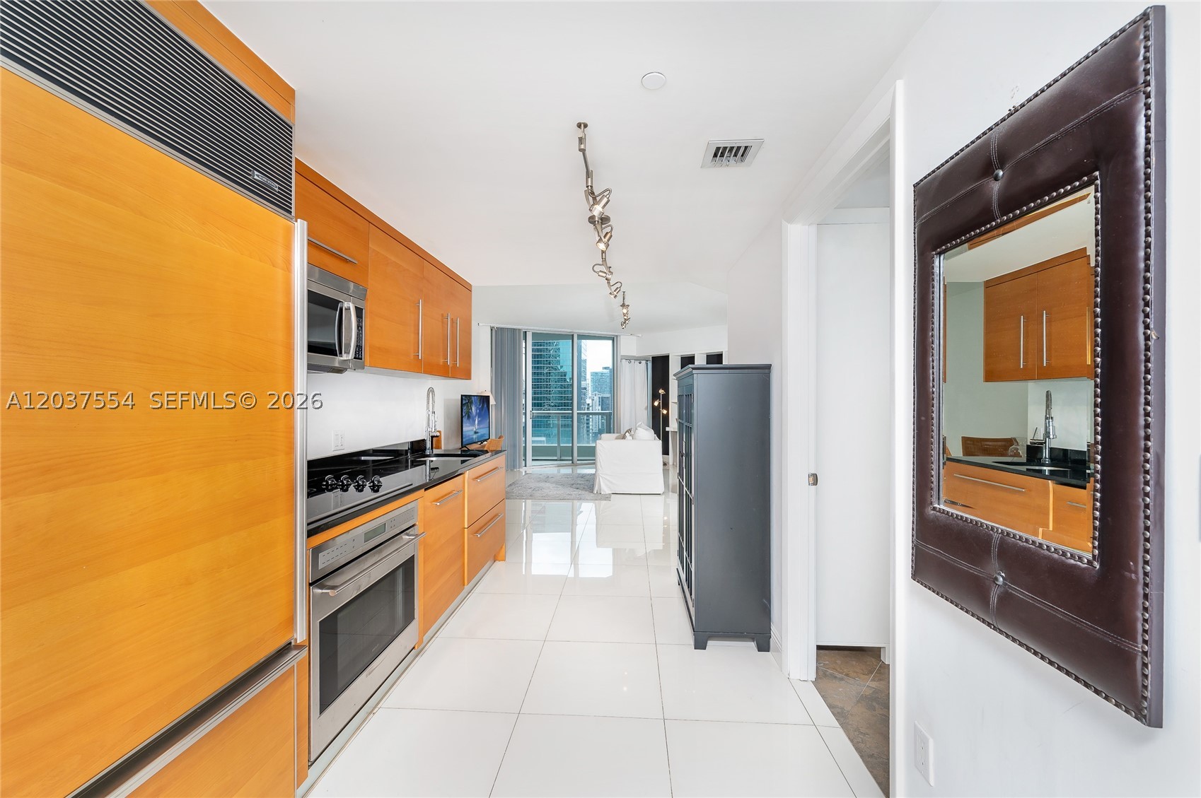 475 Brickell Ave 2908
