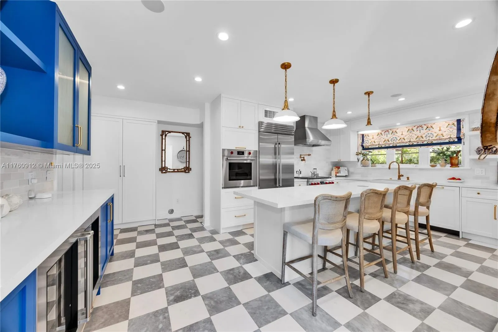 Coral Gables, Florida 33146, United States, 4 Bedrooms Bedrooms, ,4 BathroomsBathrooms,Residential,Active,86907