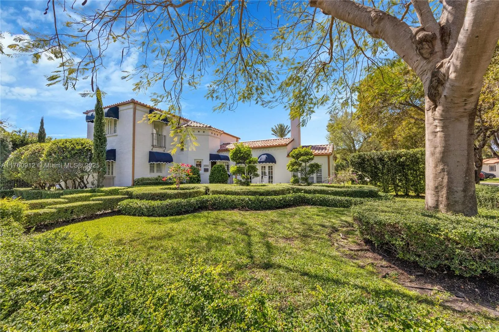 Coral Gables, Florida 33146, United States, 4 Bedrooms Bedrooms, ,4 BathroomsBathrooms,Residential,Active,86907