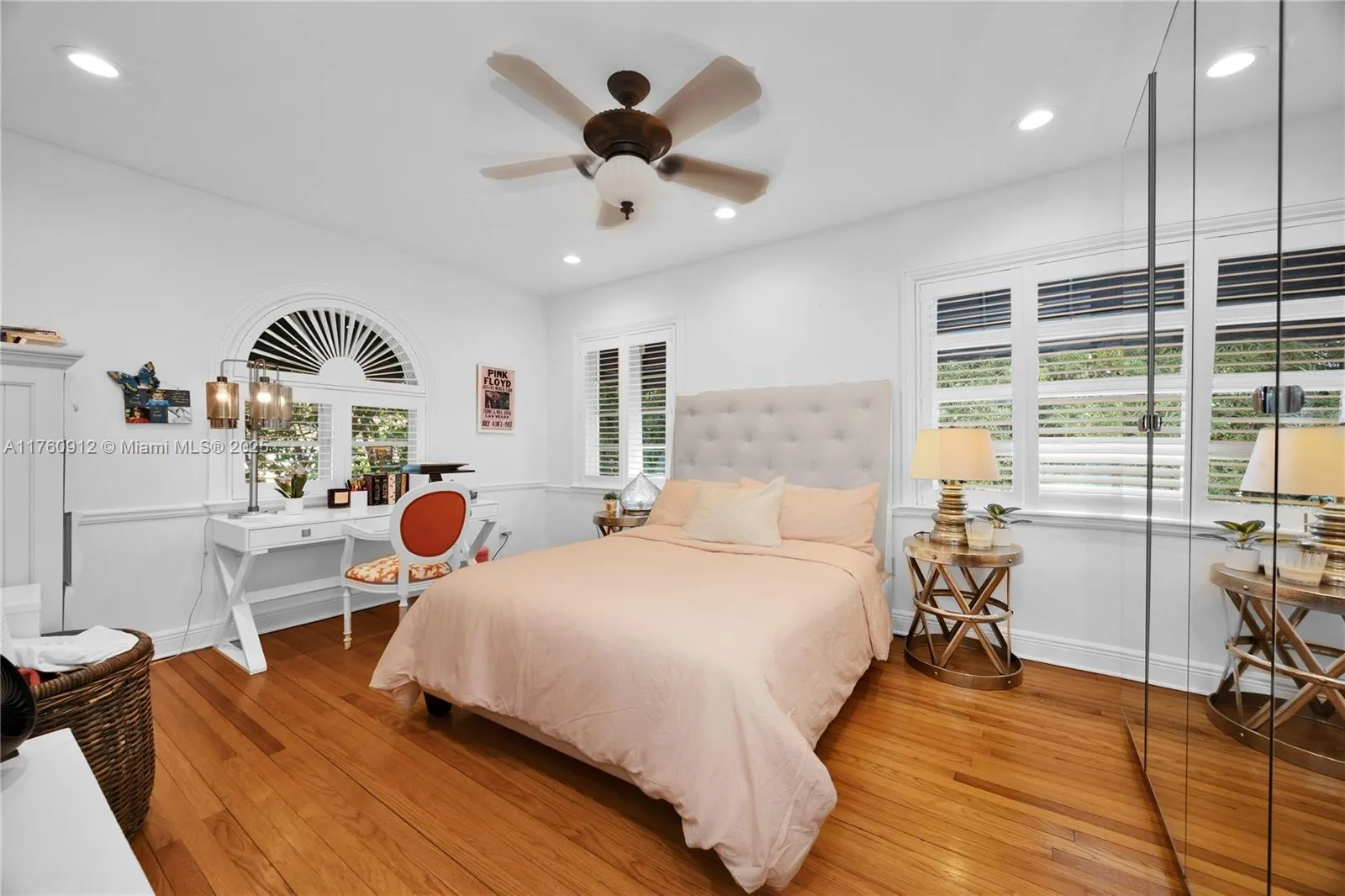 Coral Gables, Florida 33146, United States, 4 Bedrooms Bedrooms, ,4 BathroomsBathrooms,Residential,Active,86907