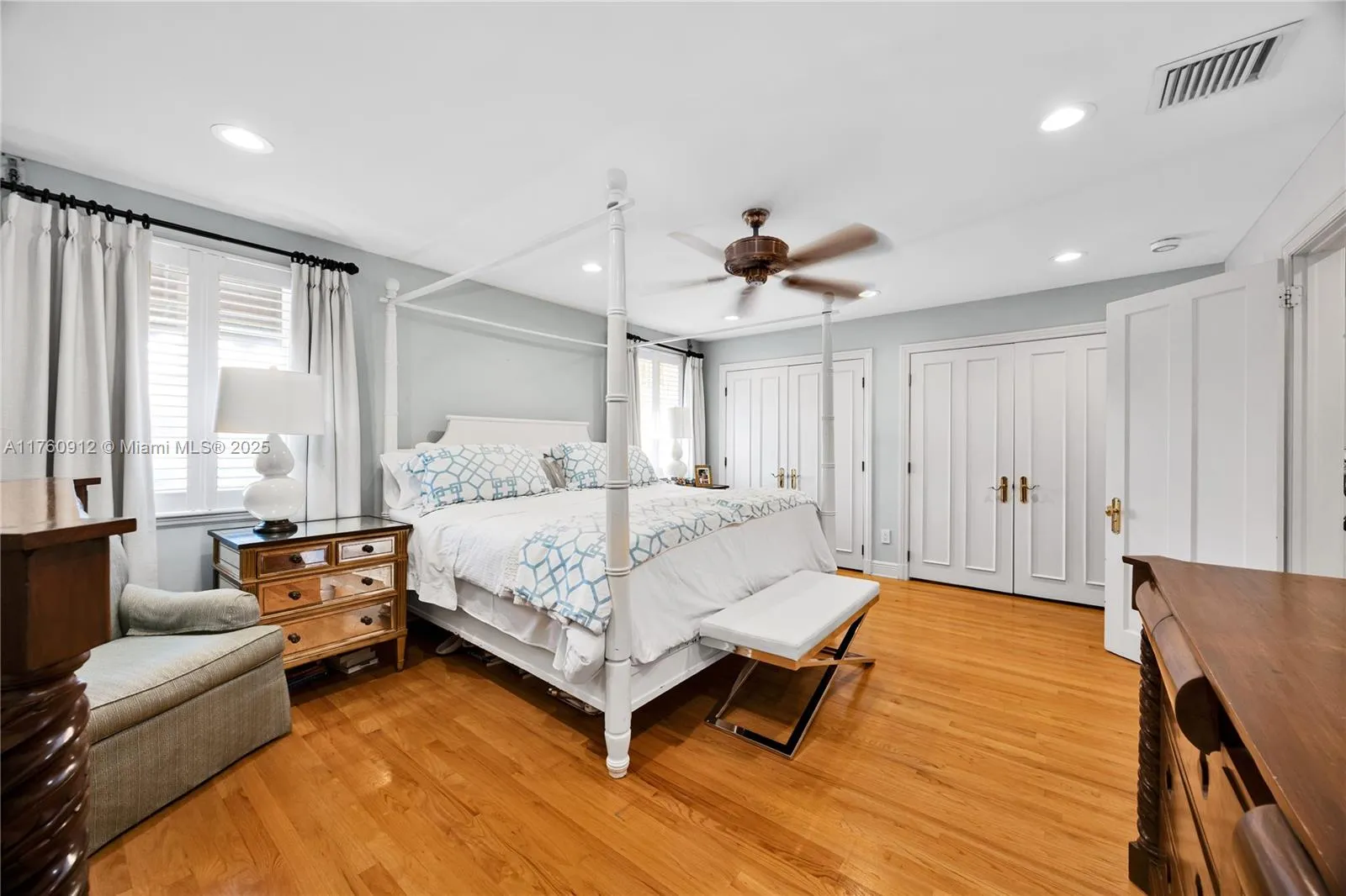 Coral Gables, Florida 33146, United States, 4 Bedrooms Bedrooms, ,4 BathroomsBathrooms,Residential,Active,86907