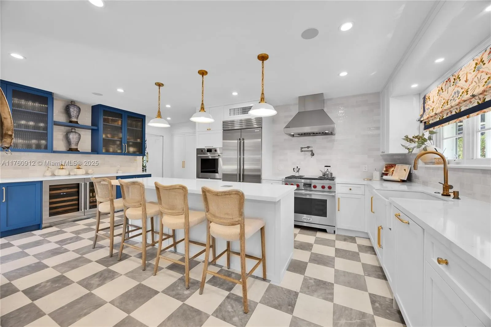 Coral Gables, Florida 33146, United States, 4 Bedrooms Bedrooms, ,4 BathroomsBathrooms,Residential,Active,86907