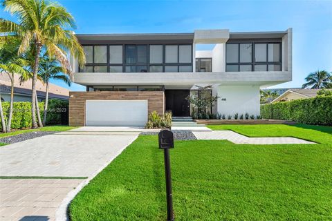 418 Sunset Dr Hallandale Beach FL 33009