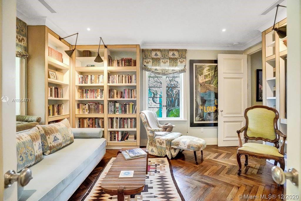 SUNSET ISLANDS-ISLAND NO - Residential