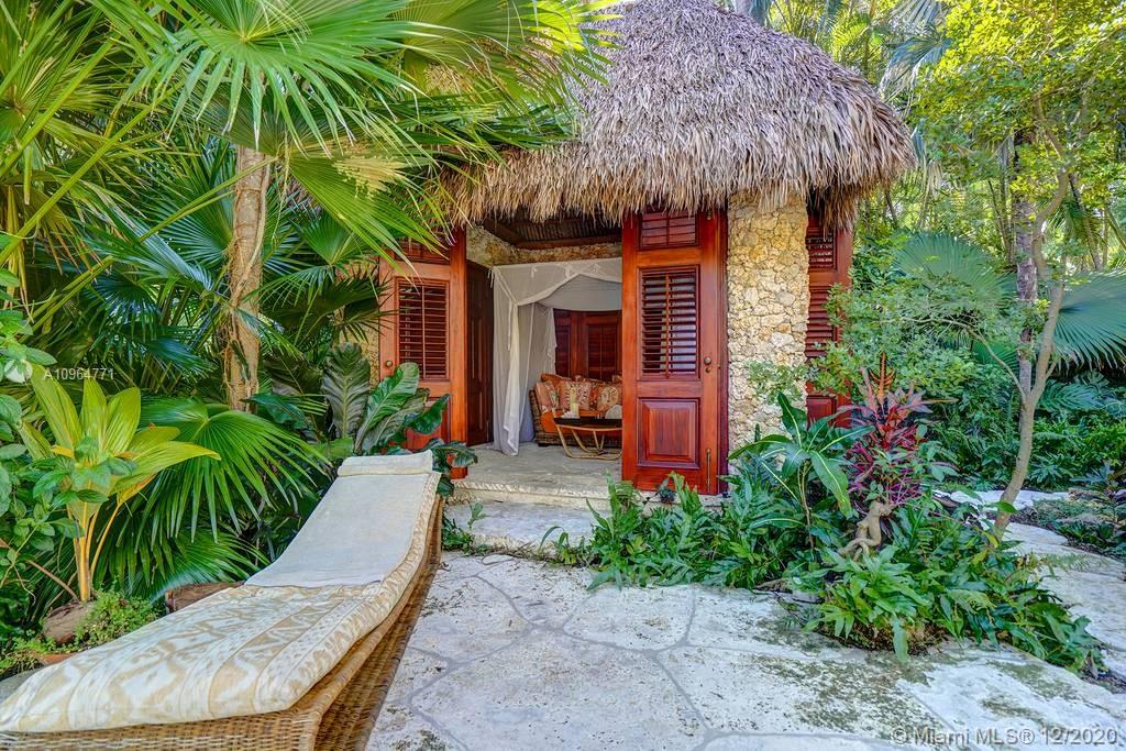 SUNSET ISLANDS-ISLAND NO - Residential