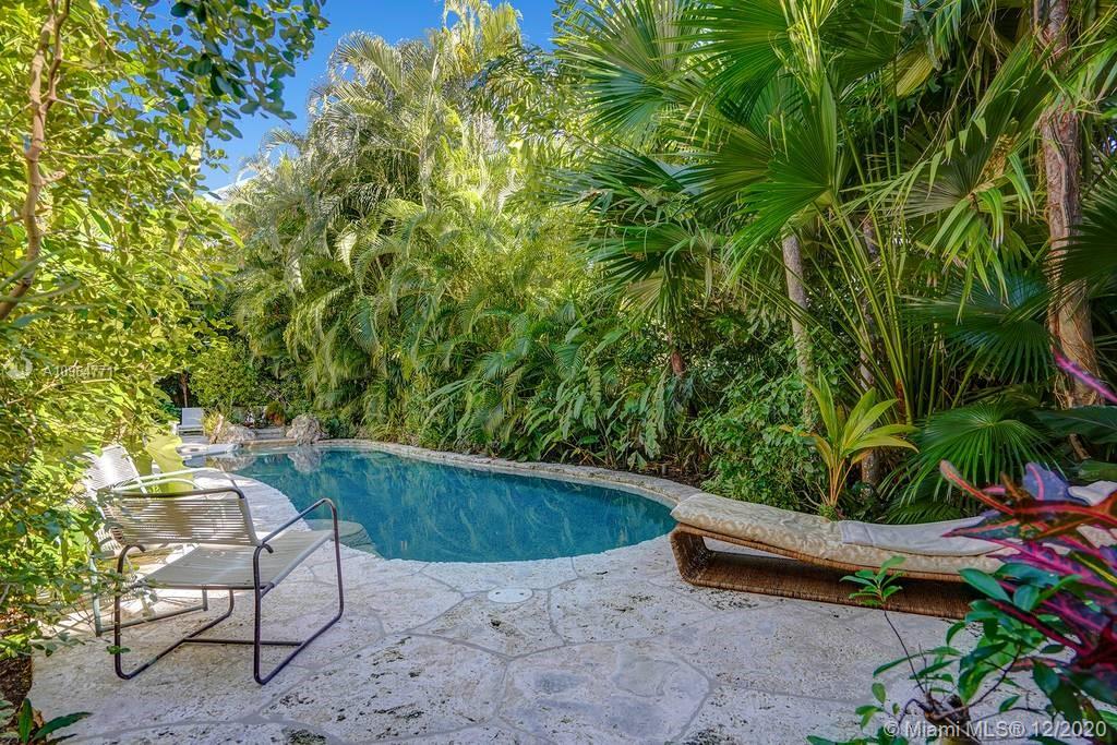 SUNSET ISLANDS-ISLAND NO - Residential