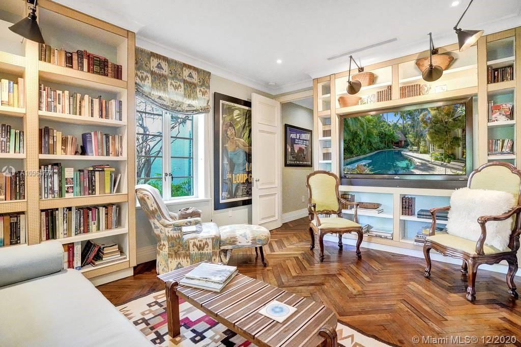 SUNSET ISLANDS-ISLAND NO - Residential