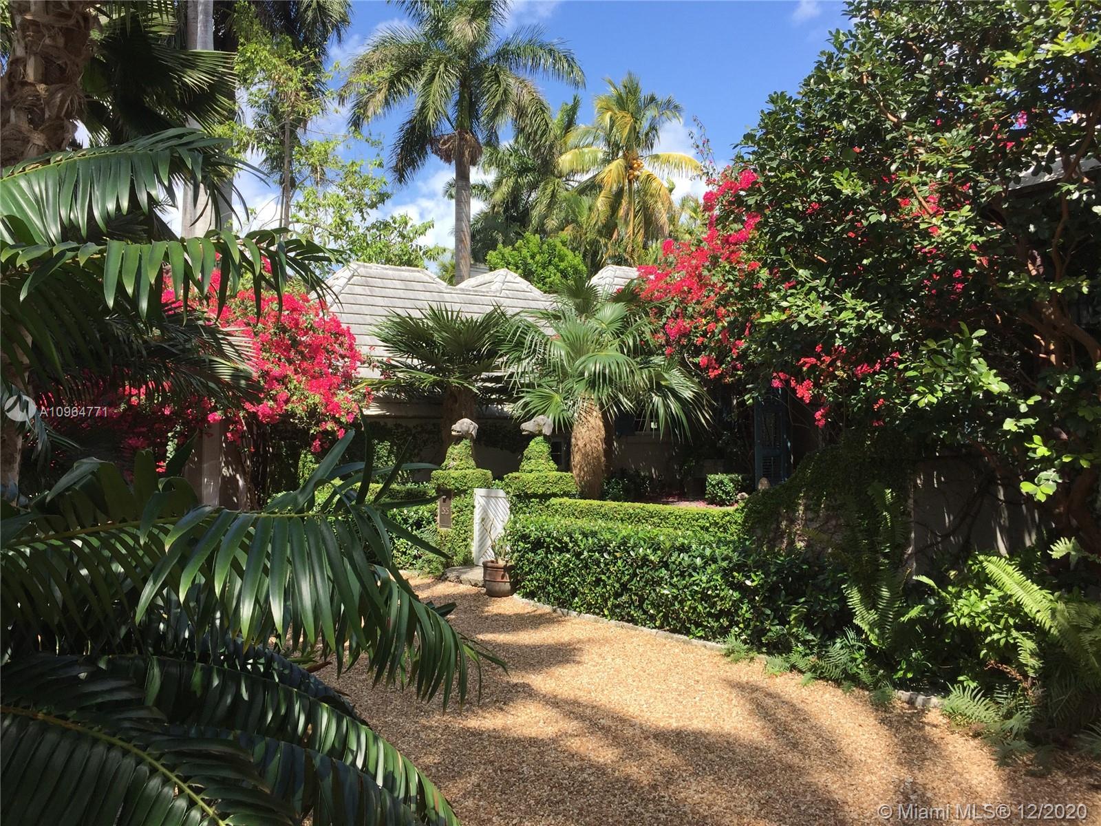 SUNSET ISLANDS-ISLAND NO - Residential