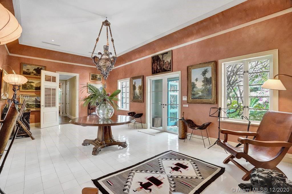 SUNSET ISLANDS-ISLAND NO - Residential