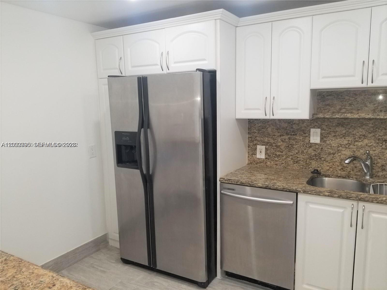 ARLEN HOUSE EAST - Residential