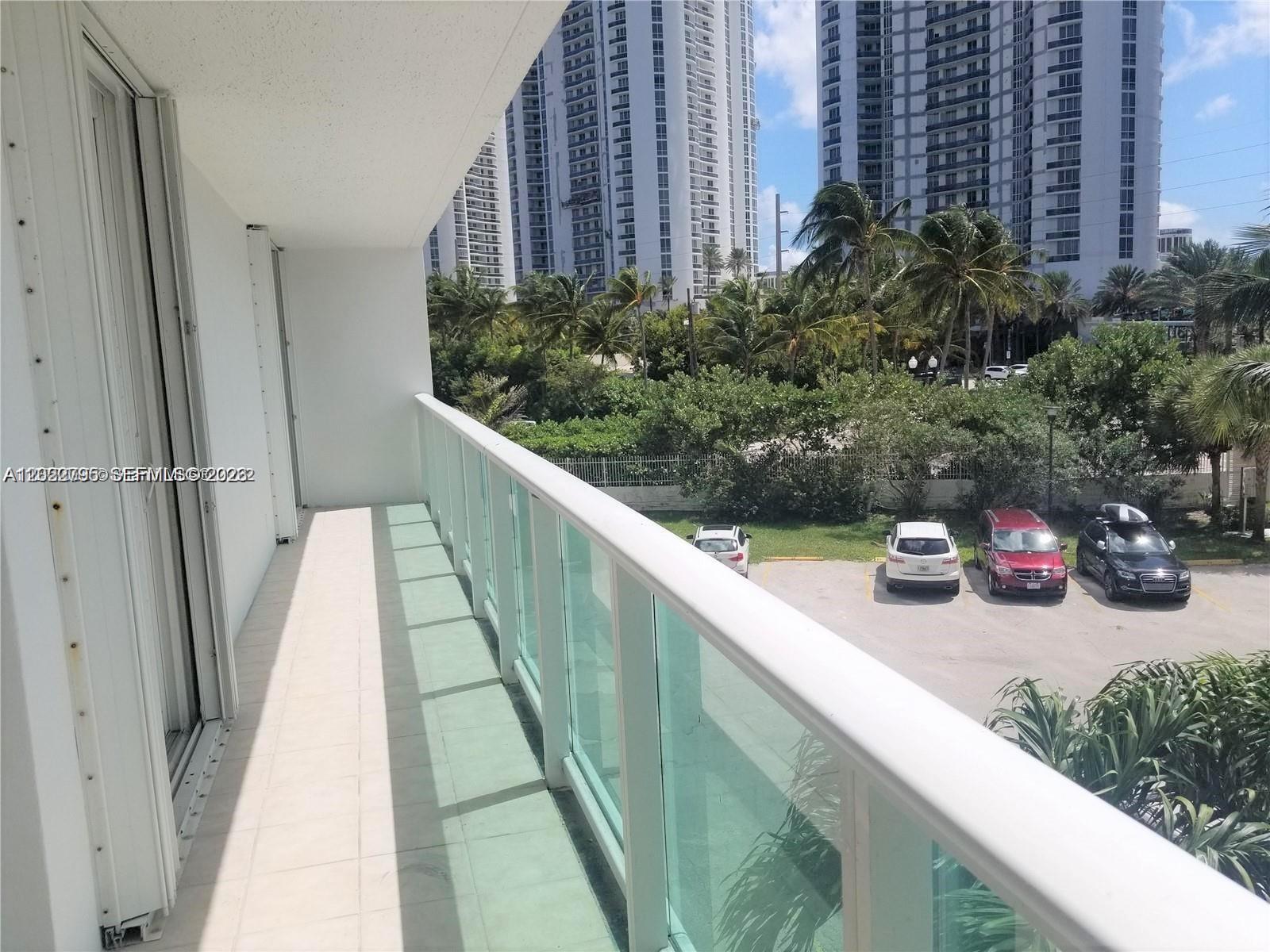 ARLEN HOUSE EAST - Residential