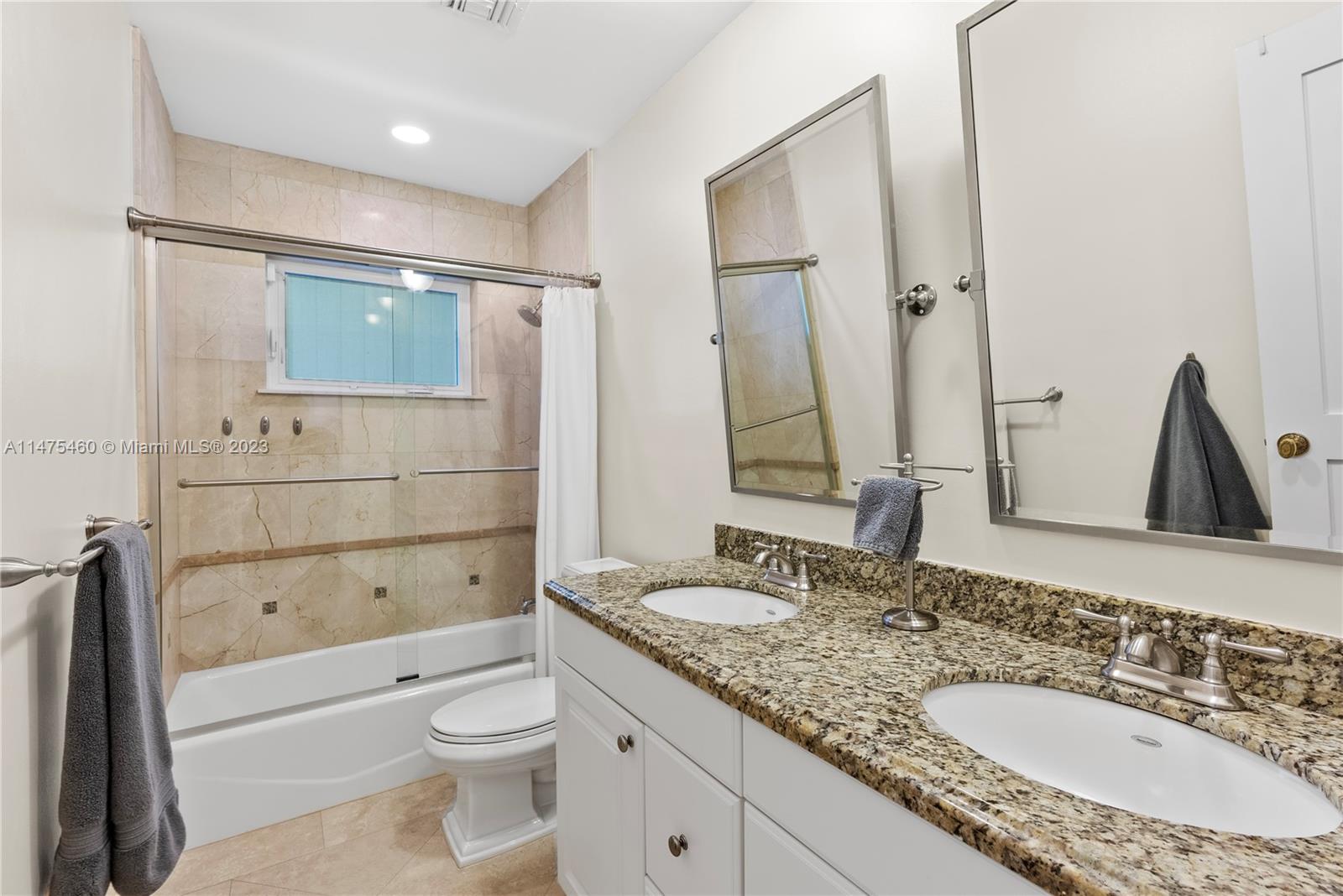 CORAL GABLES RIVIERA SEC - Residential