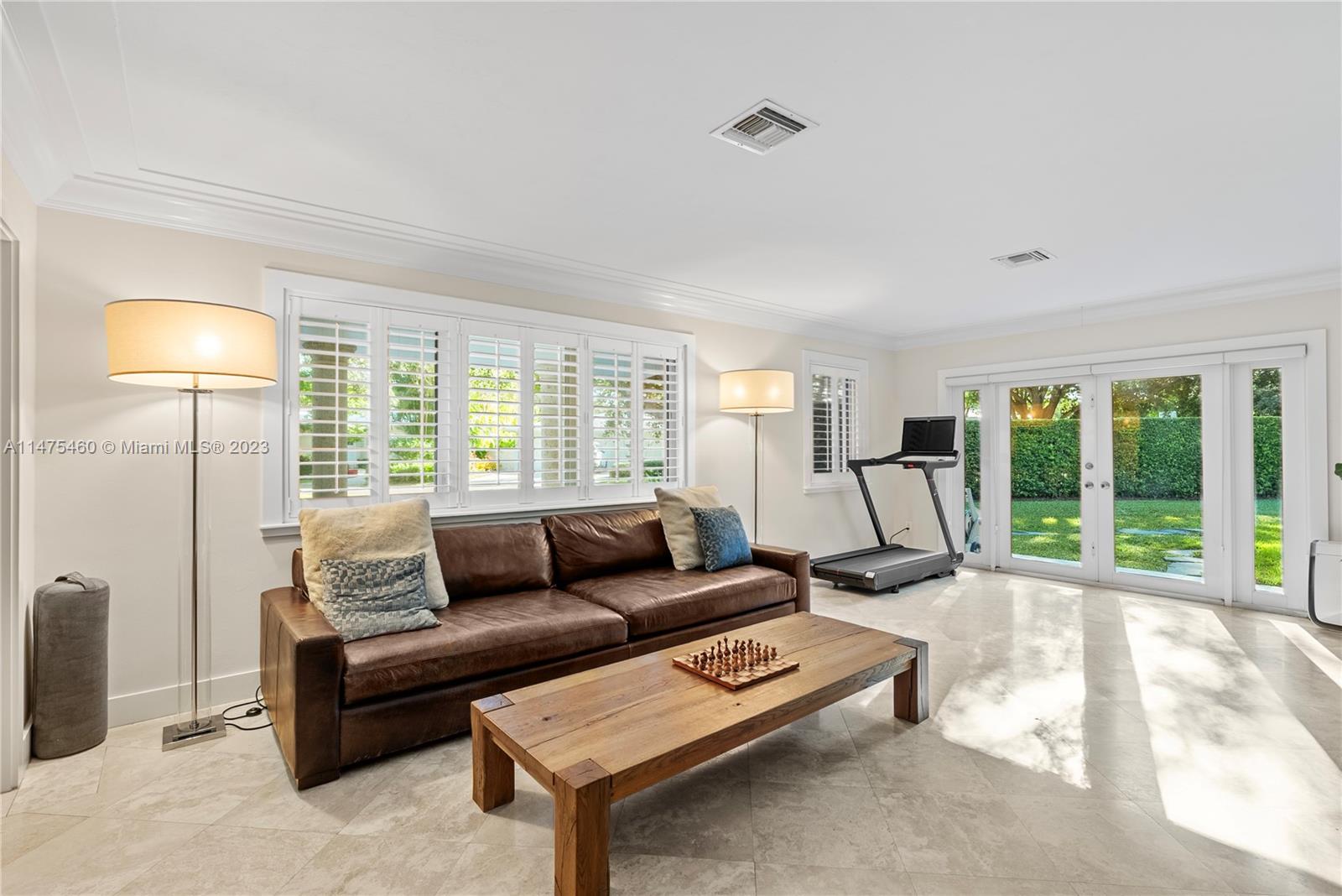 CORAL GABLES RIVIERA SEC - Residential