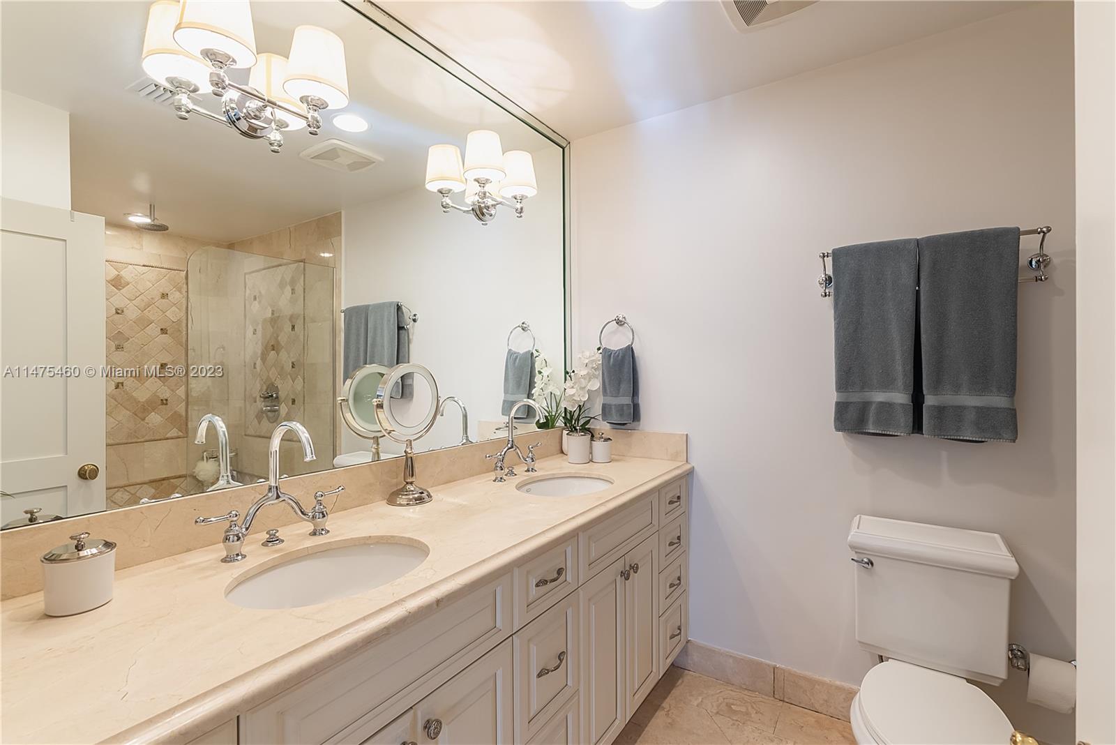 CORAL GABLES RIVIERA SEC - Residential