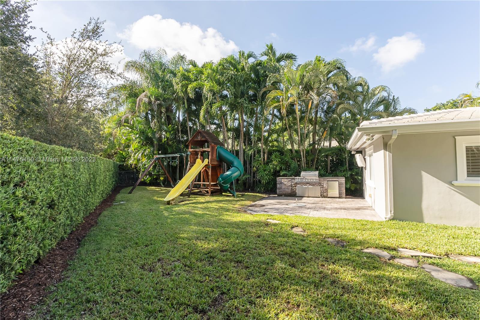 CORAL GABLES RIVIERA SEC - Residential