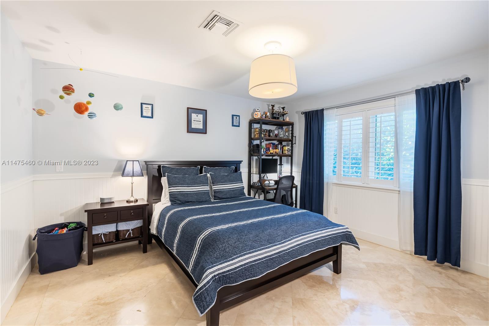 CORAL GABLES RIVIERA SEC - Residential