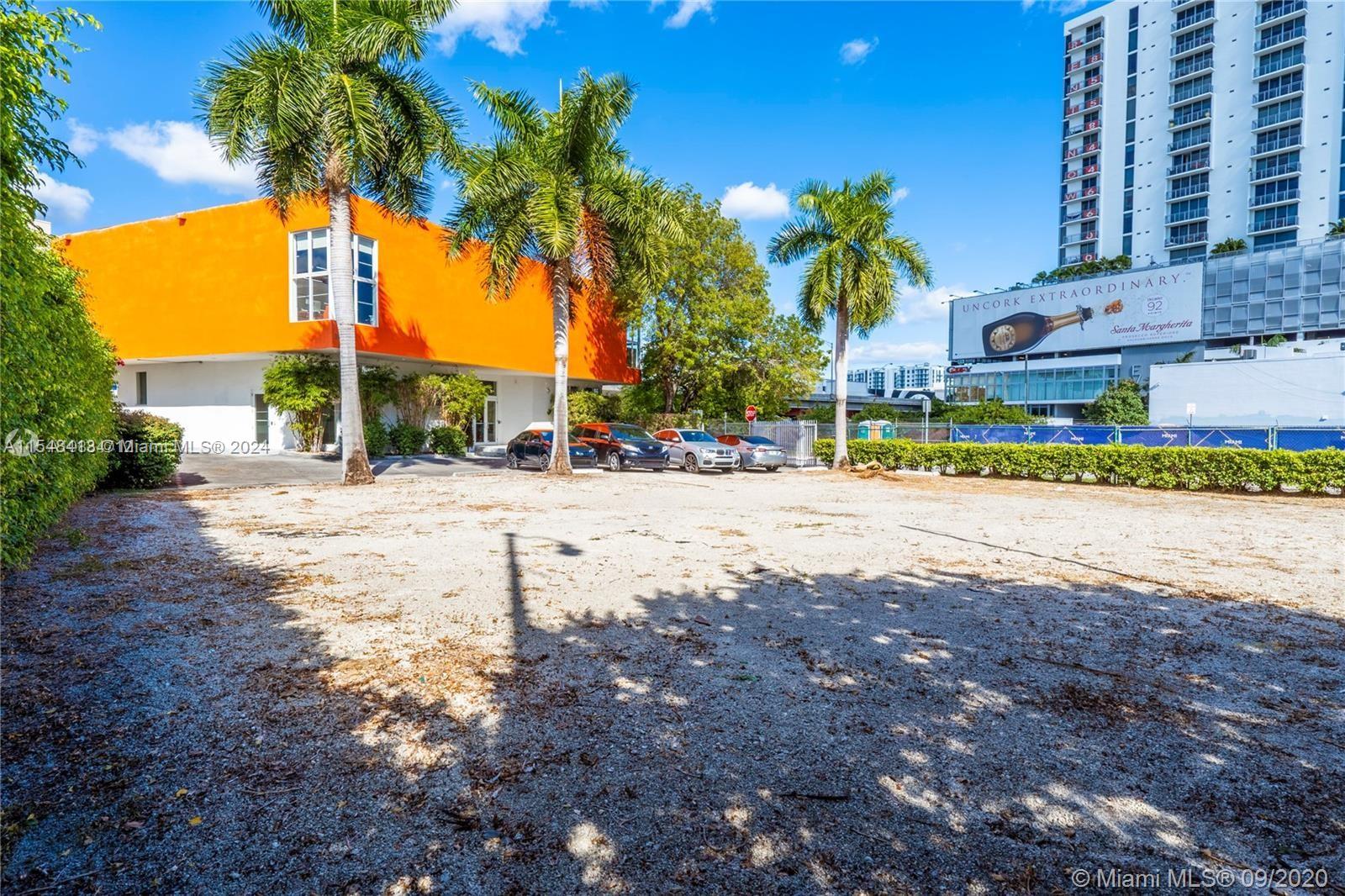 3620 NE Miami Pl