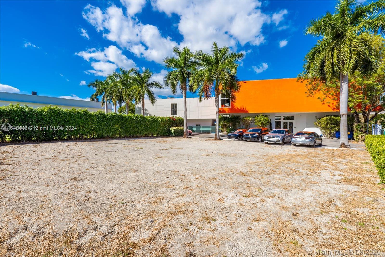 3620 NE Miami Pl