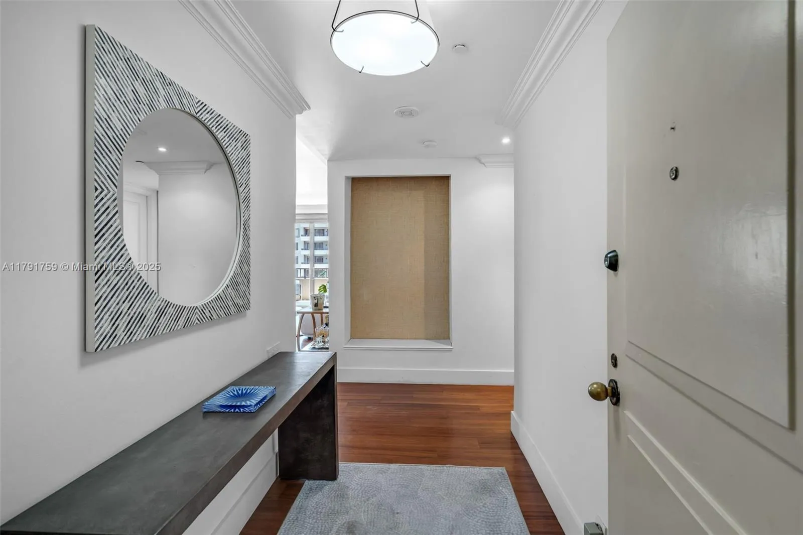 Key Biscayne, Florida 33149, United States, 4 Bedrooms Bedrooms, ,4 BathroomsBathrooms,Residential,Pending,118374