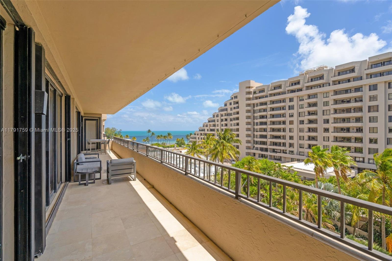 251 Crandon Blvd 624