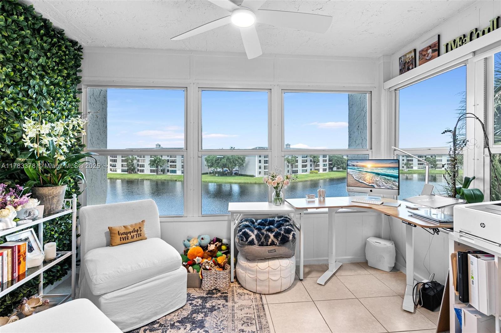 9440 Poinciana Pl 405